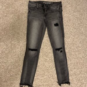 American Eagle distressed jeggings